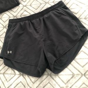 athletic shorts (3 pairs)